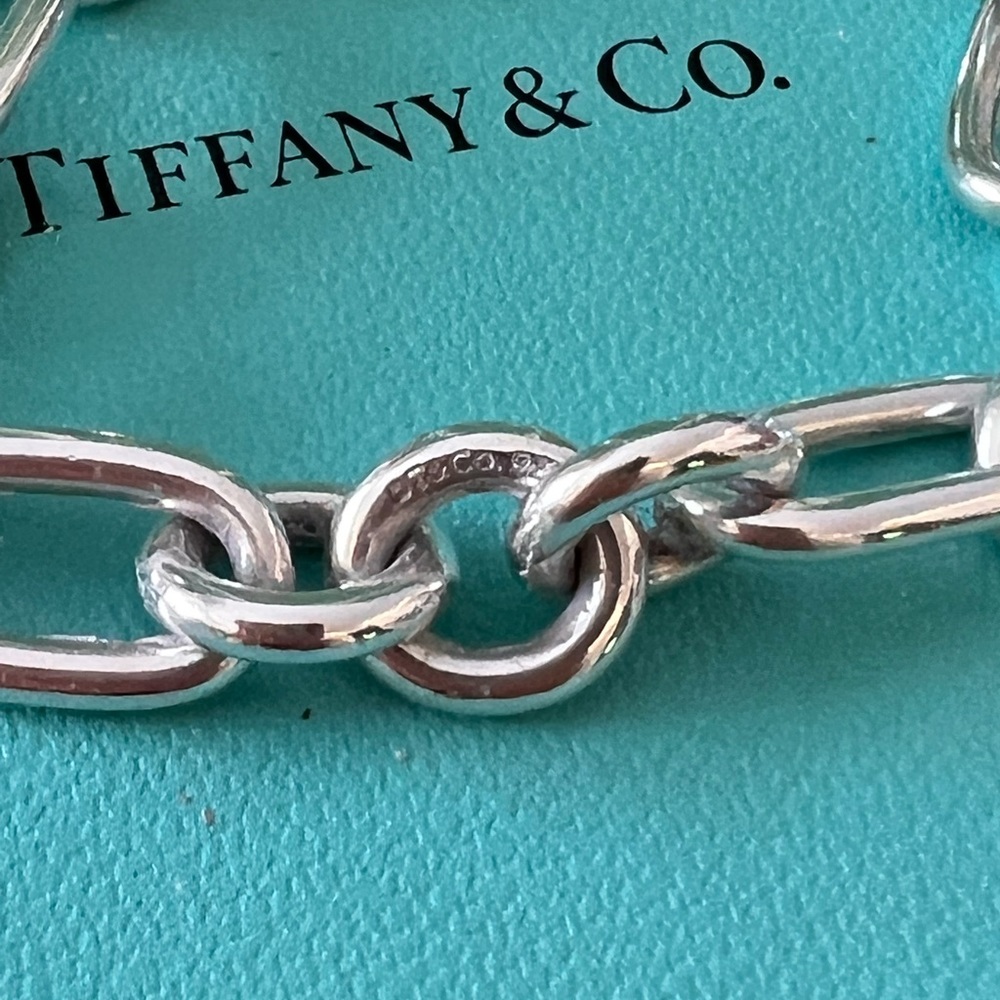 Tiffany and Co Heart Lock Oval Bracelet RARE - Picture 4 of 4